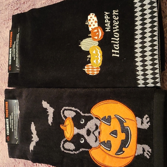 CELEBRATE TOGETHER KOHLS Bath Bundle Of 2 Halloween Hand Towels